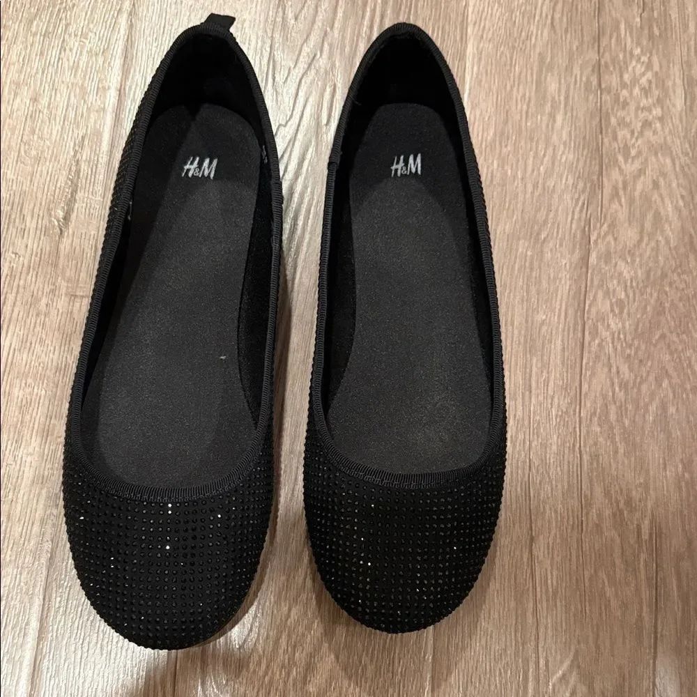 H&M Black Studded Flats